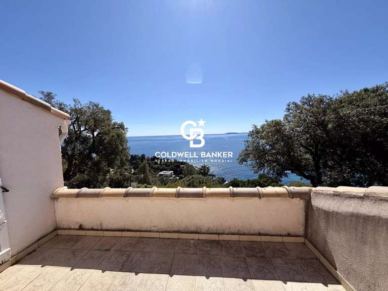 House with Sea view Rayol-Canadel-sur-Mer - 5 bedrooms - 200m²