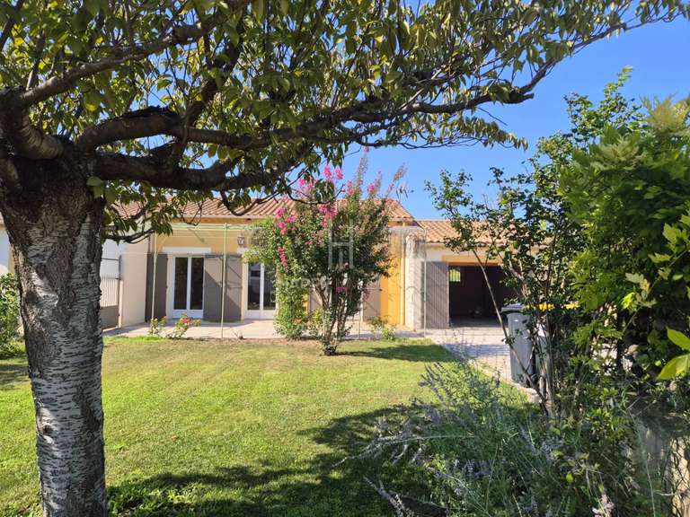 House Saint-Rémy-de-Provence - 2 bedrooms - 75m²
