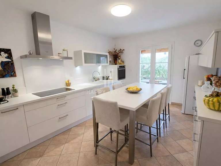 Maison Barbentane - 4 chambres - 144m²