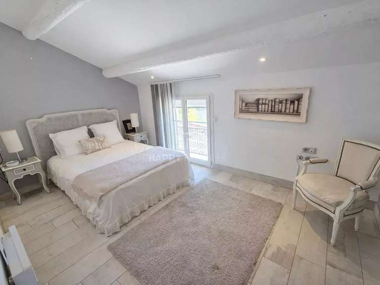 Maison Mollégès - 6 chambres - 209m²