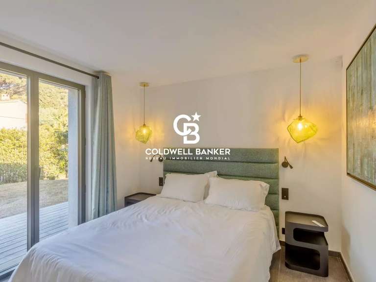 Maison La Croix-Valmer - 5 chambres - 280m²