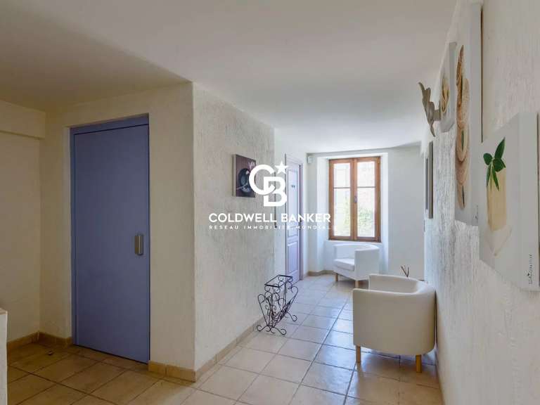 Maison Ampus - 1345m²