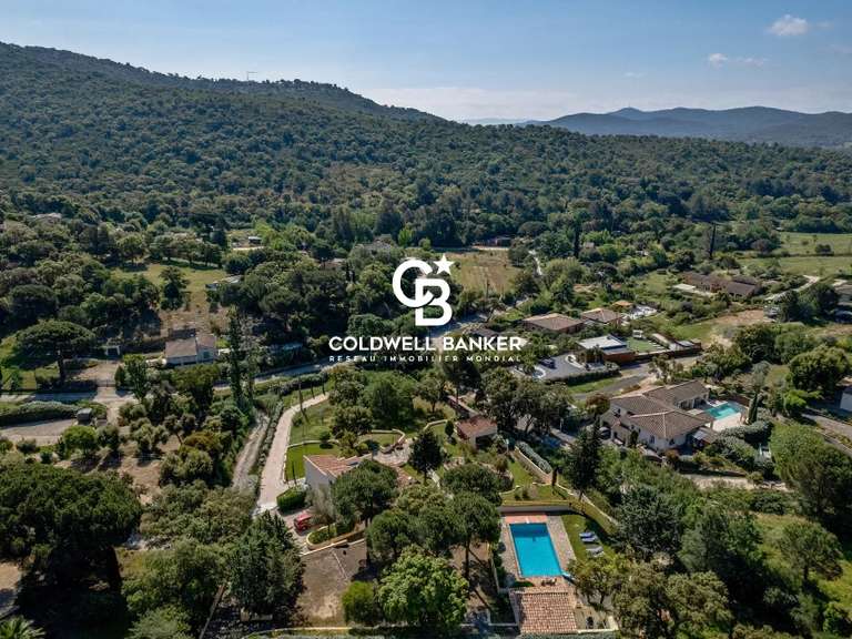 Maison Bormes-les-Mimosas - 6 chambres - 239m²