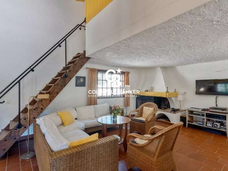 Maison Bormes-les-Mimosas - 6 chambres - 239m²