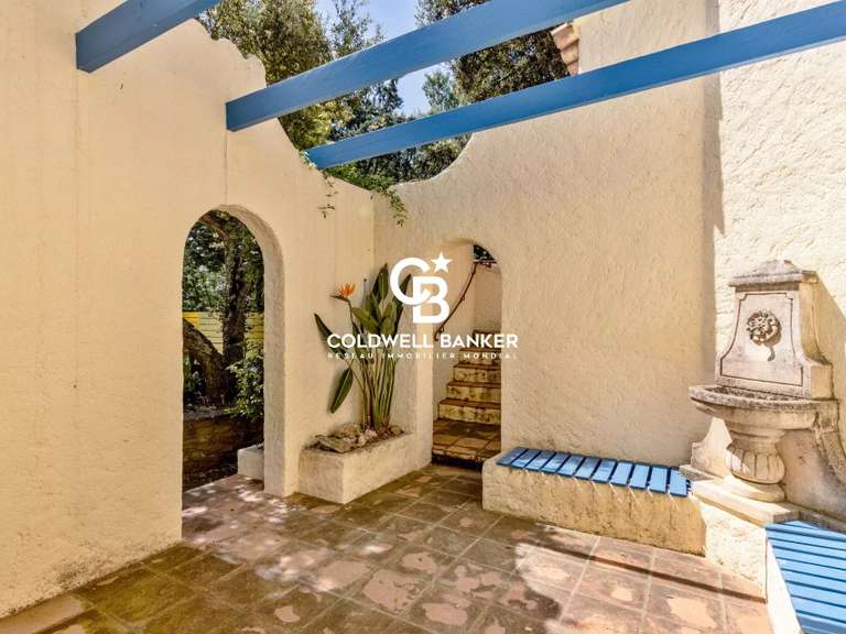 Maison Bormes-les-Mimosas - 6 chambres - 239m²