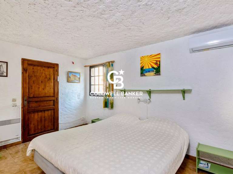 Maison Bormes-les-Mimosas - 6 chambres - 239m²