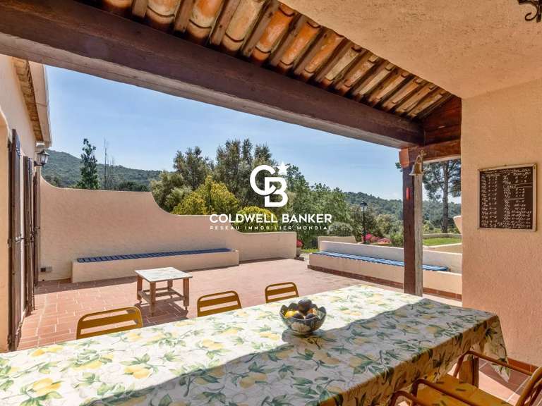 Maison Bormes-les-Mimosas - 6 chambres - 239m²