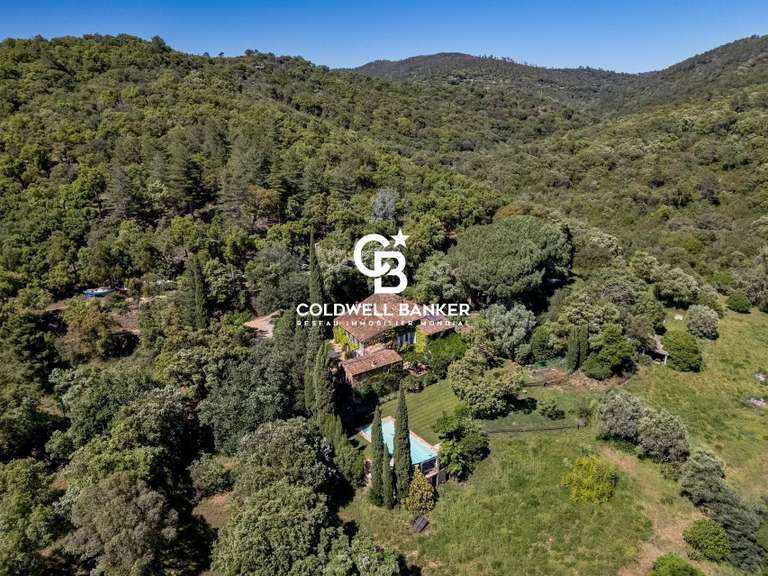 Maison La Garde-Freinet - 9 chambres - 620m²