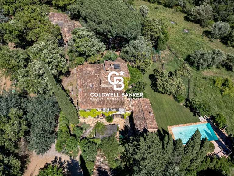 Maison La Garde-Freinet - 9 chambres - 620m²