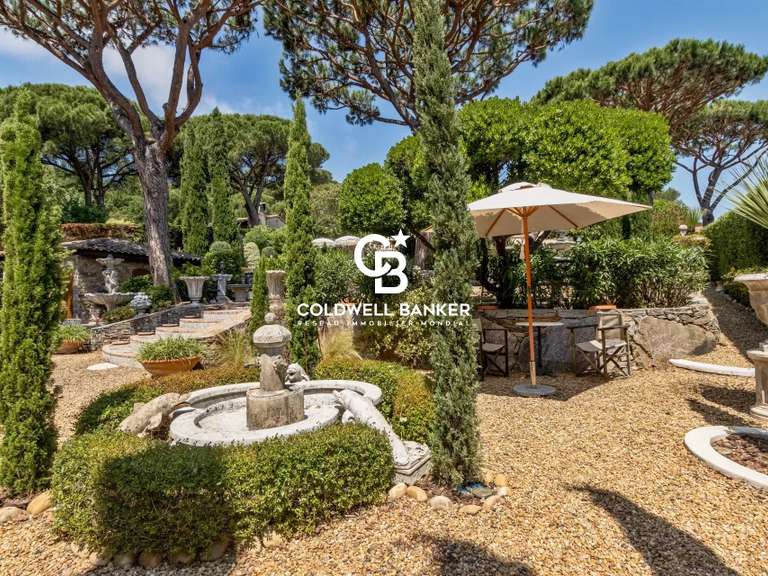 Maison La Croix-Valmer - 4 chambres - 180m²