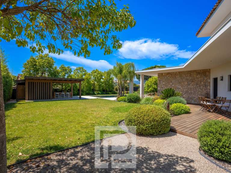 Maison Mougins - 4 chambres - 218m²