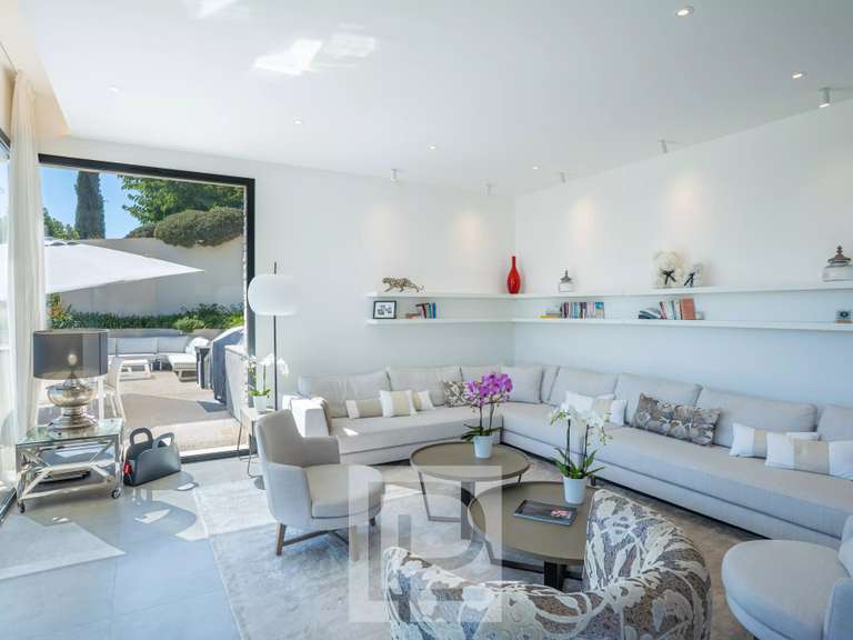 Maison Roquefort-les-Pins - 5 chambres - 363m²