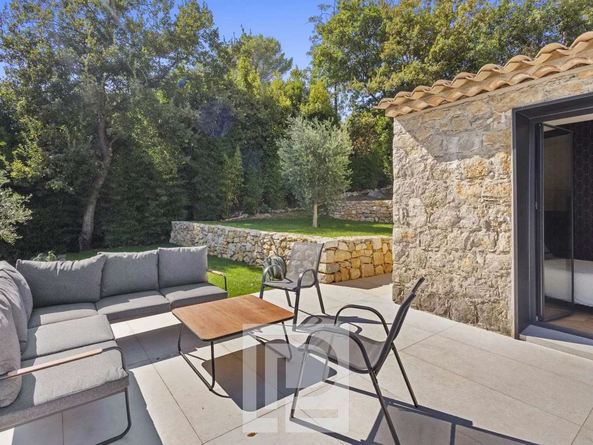 House Valbonne