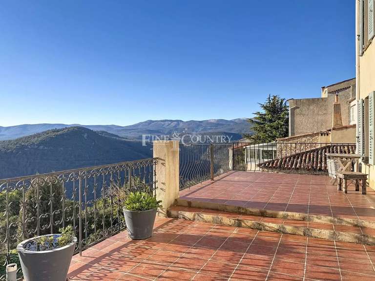 Maison Saint-Cézaire-sur-Siagne - 10 chambres - 536m²