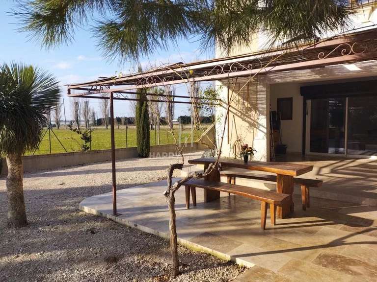 Maison Arles - 2 chambres - 300m²