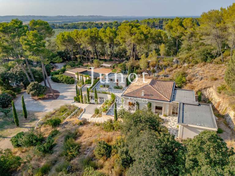 House Saint-Rémy-de-Provence - 7 bedrooms - 298m²