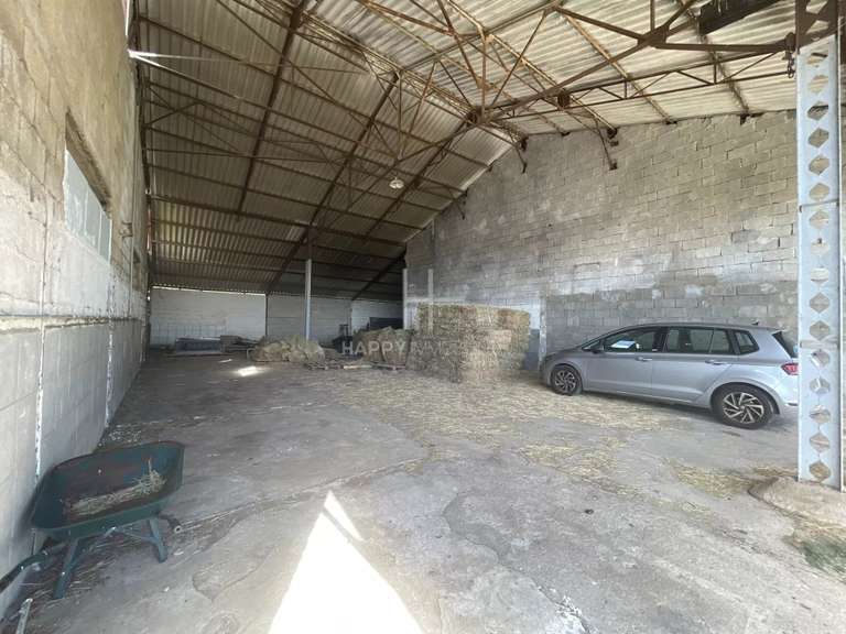 Maison Saint-Martin-de-Crau - 2 chambres - 130m²