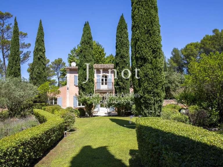 Maison Saint-Rémy-de-Provence - 4 chambres - 230m²