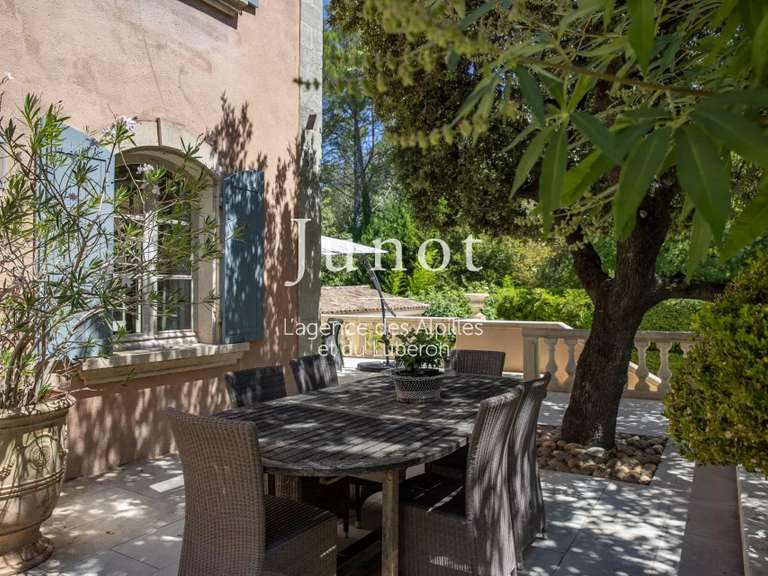 Maison Saint-Rémy-de-Provence - 4 chambres - 230m²