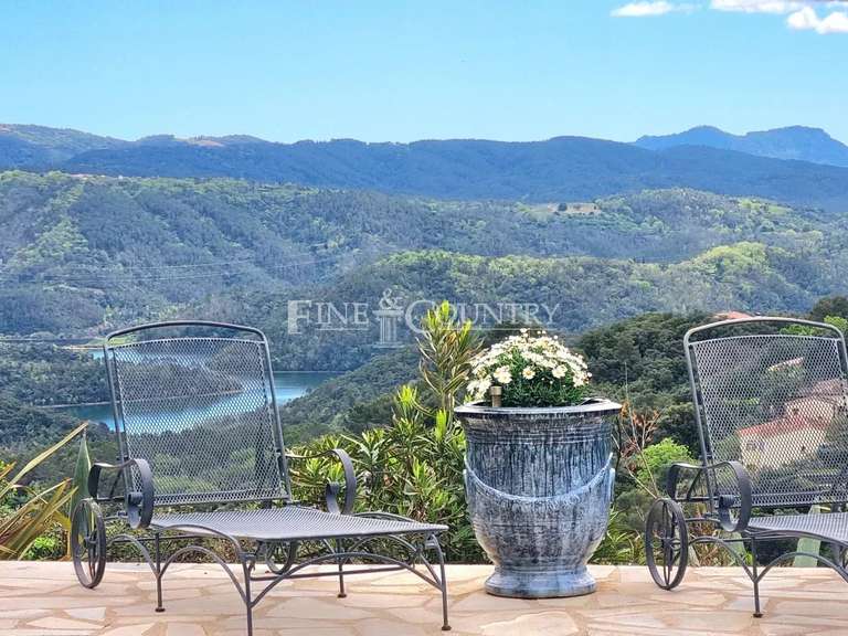 Maison Montauroux - 4 chambres - 164m²