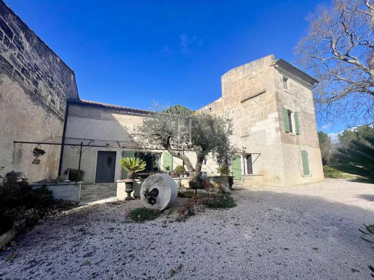 Maison Arles - 4 chambres - 450m²