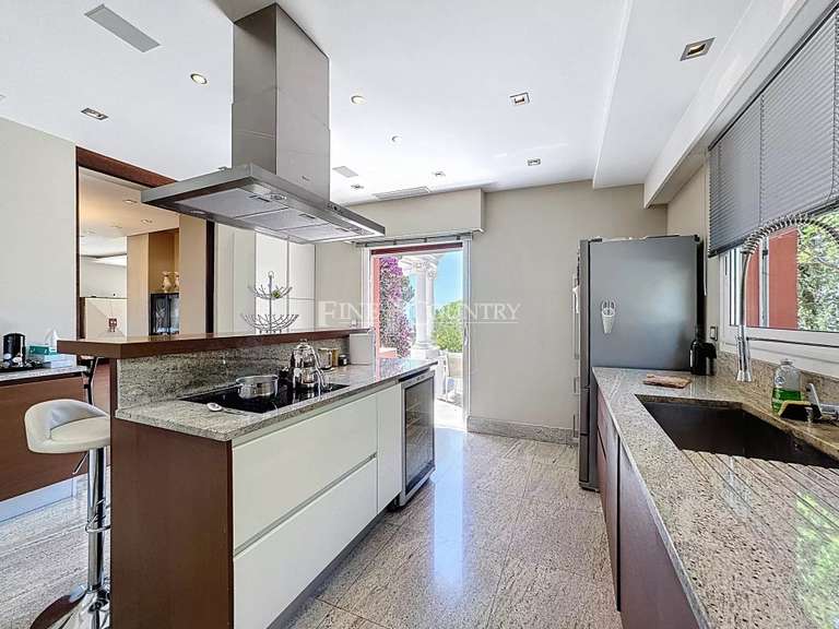 Maison Villefranche-sur-Mer - 6 chambres - 430m²