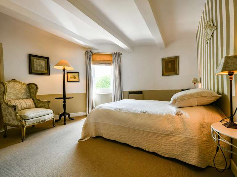 Maison Uzès - 4 chambres - 222m²