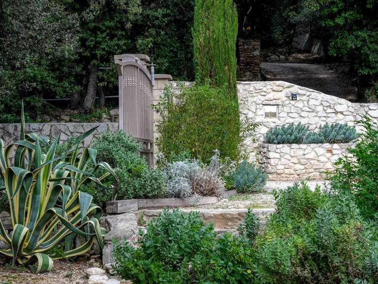 Maison Uzès - 7 chambres - 243m²