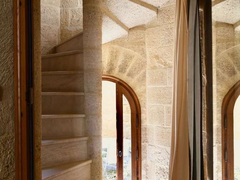 Maison Uzès - 3 chambres - 201m²