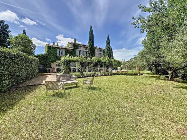 Maison Gonfaron - 6 chambres - 268m²