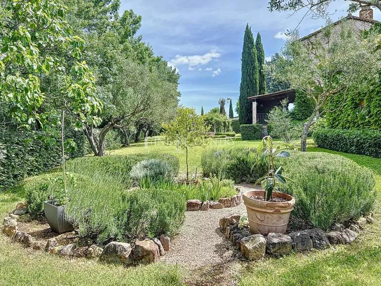 Maison Gonfaron - 6 chambres - 268m²