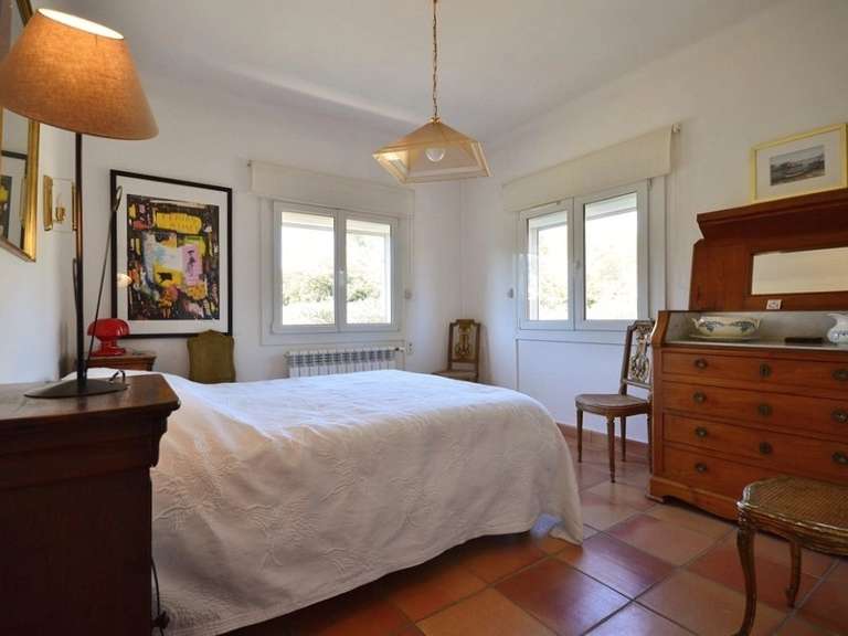 Maison Nîmes - 6 chambres - 240m²