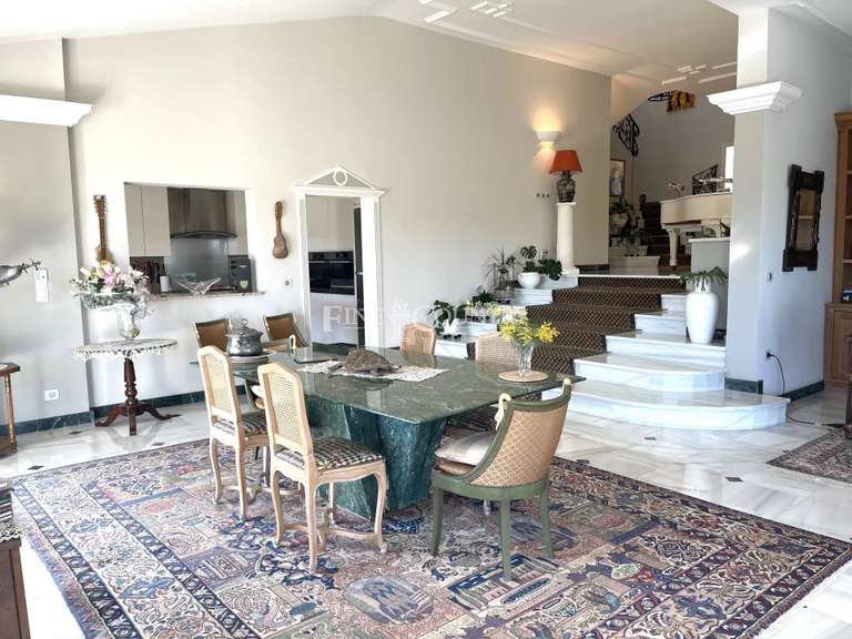 Maison Auribeau-sur-Siagne - 5 chambres - 256m²