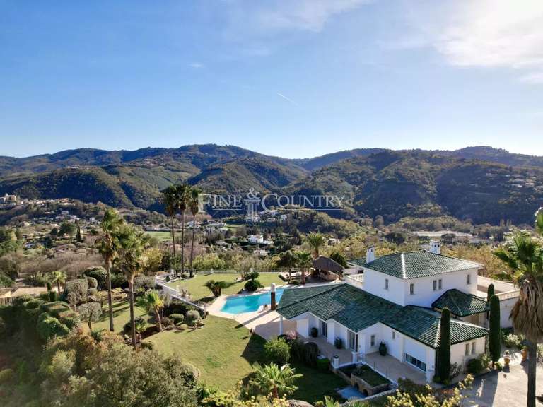 Maison Auribeau-sur-Siagne - 5 chambres - 256m²