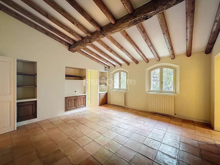 Maison Roquebrune-sur-Argens - 9 chambres - 526m²