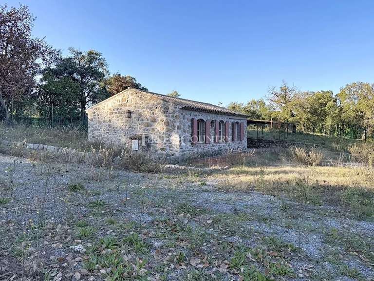 Maison Roquebrune-sur-Argens - 9 chambres - 526m²