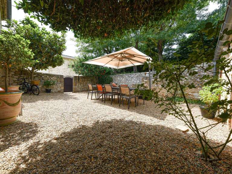 House Uzès - 8 bedrooms - 379m²