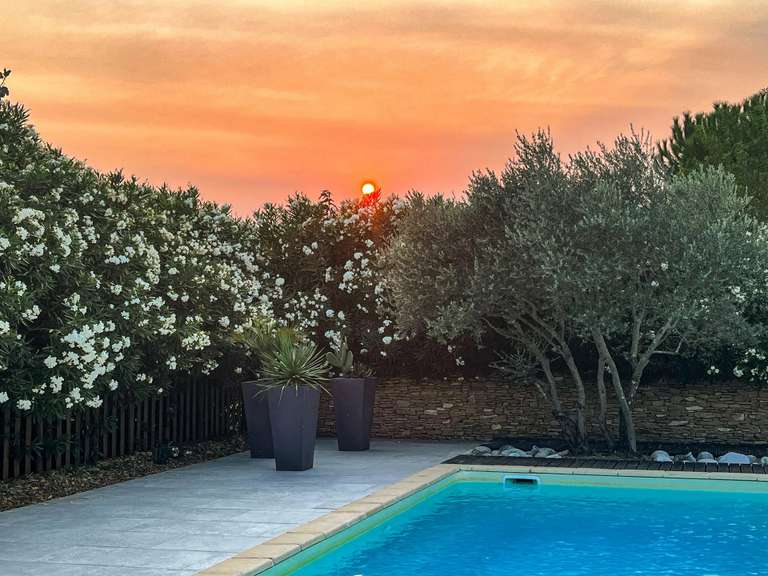 House Uzès - 8 bedrooms - 379m²