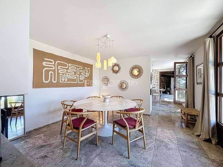 Maison Châteauneuf-Grasse - 5 chambres - 250m²