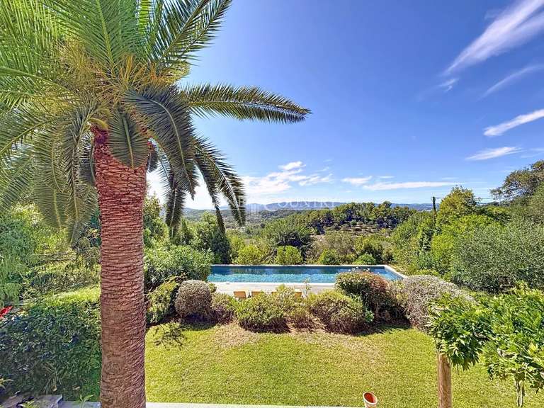 Maison Châteauneuf-Grasse - 5 chambres - 250m²