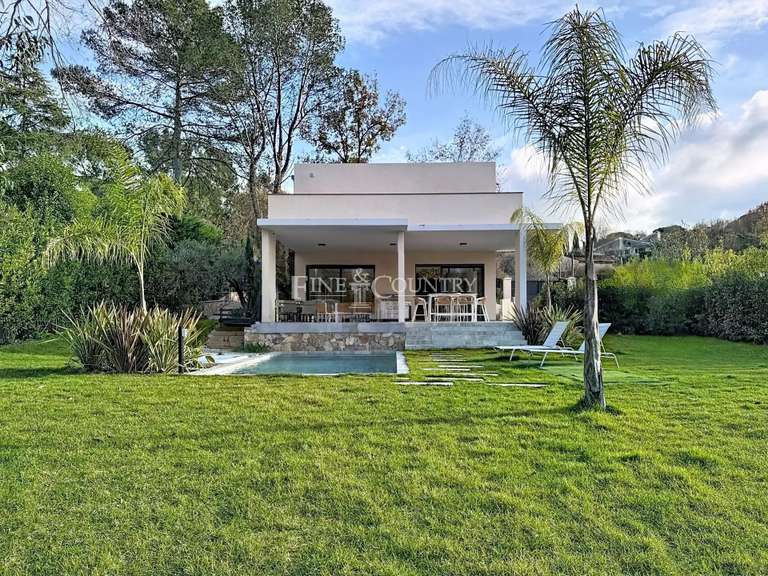 Maison Valbonne - 4 chambres - 210m²