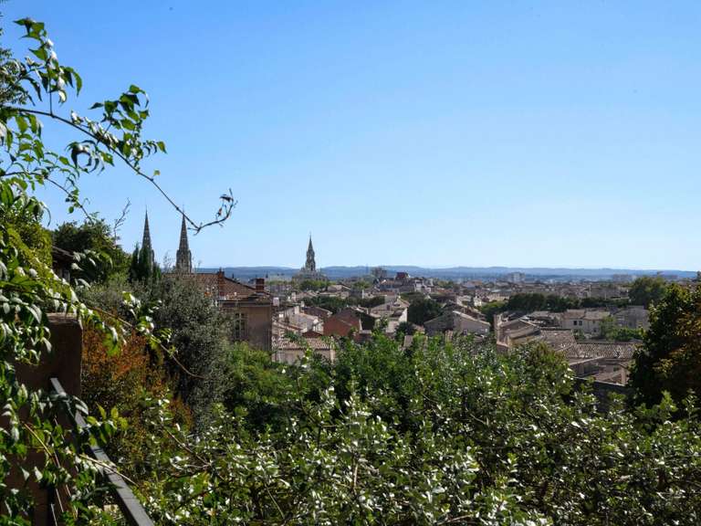 Maison Nîmes - 3 chambres - 261m²