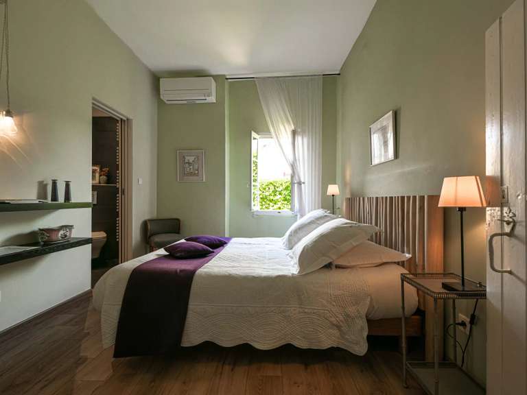 Maison Uzès - 7 chambres - 451m²
