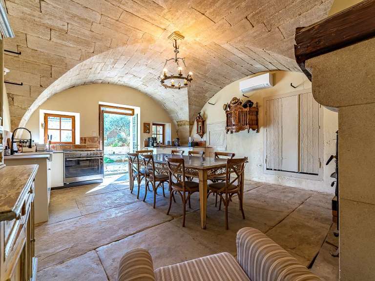 Maison Uzès - 6 chambres - 445m²