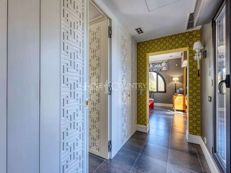 Maison Grasse - 4 chambres - 230m²