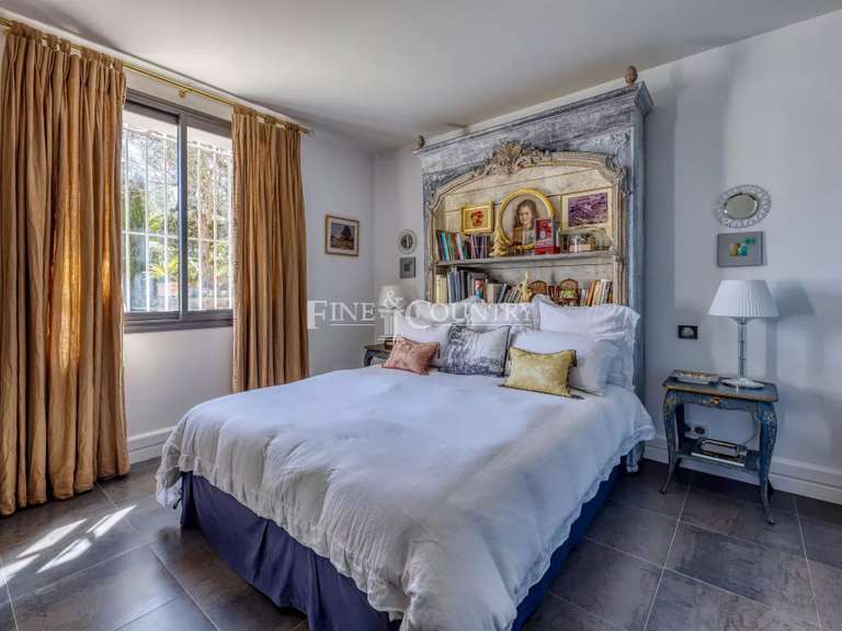 Maison Grasse - 4 chambres - 230m²