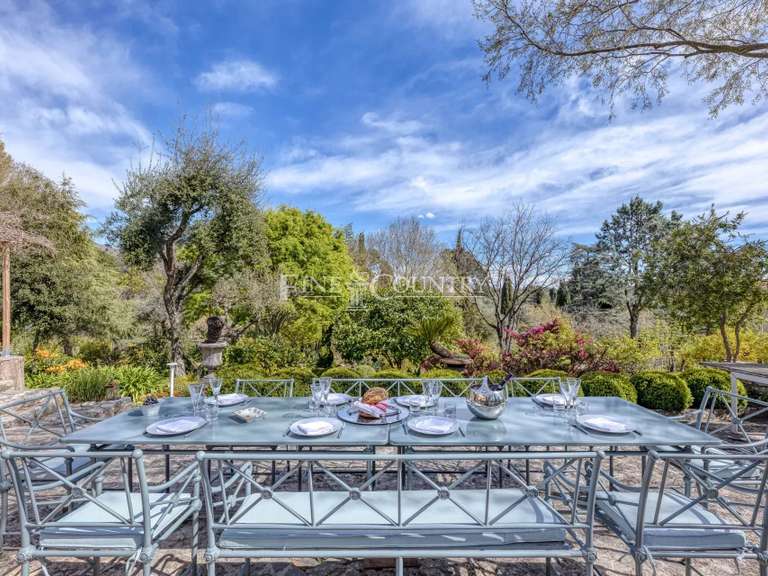 Maison Grasse - 4 chambres - 230m²