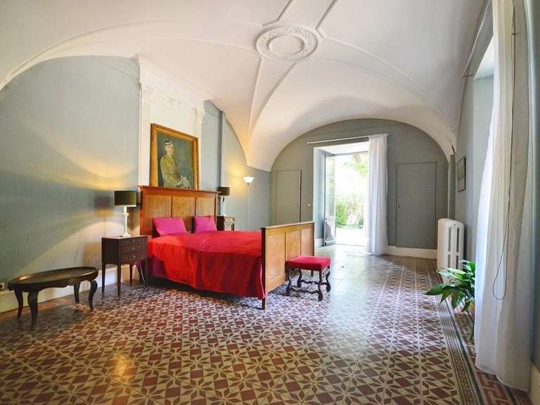 House Uzès - 10 bedrooms - 672m²