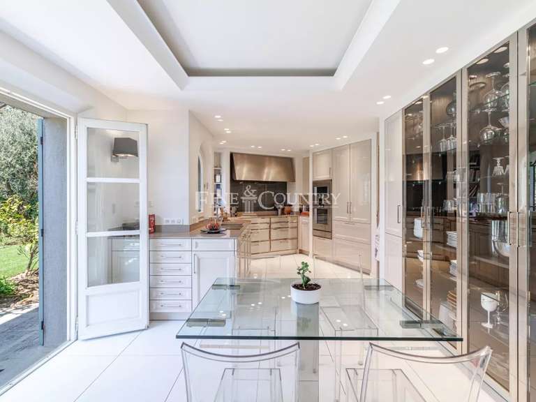 Maison Mougins - 4 chambres - 194m²