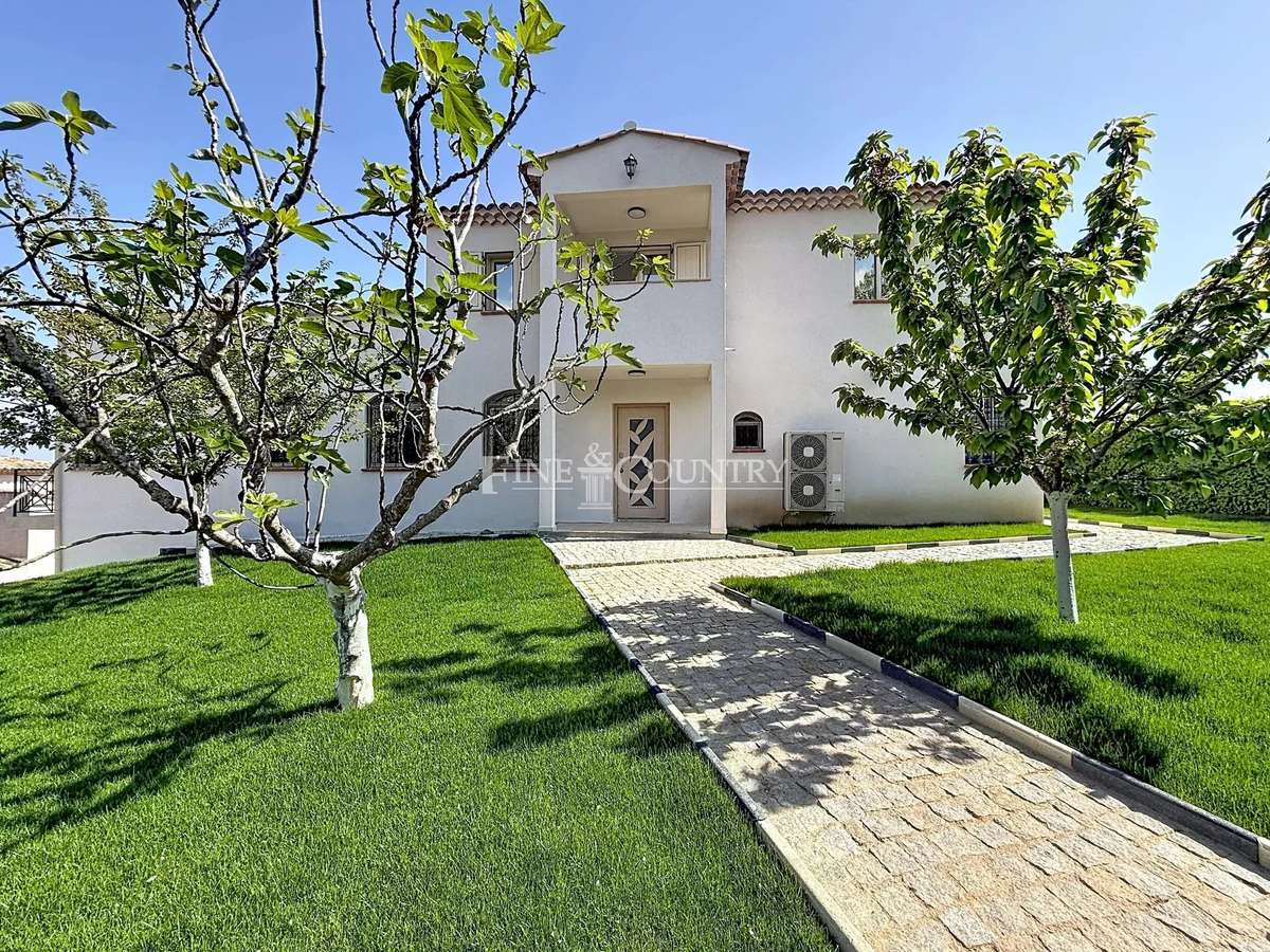 Maison Cabris